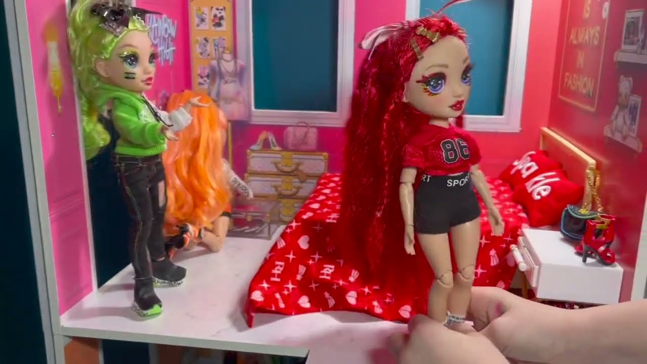 We Play Dolls Episode 3 (Rainbow High Dolls)