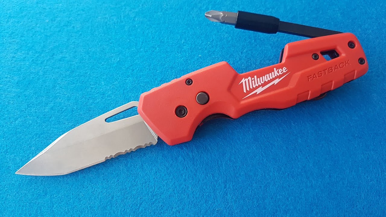Milwaukee Fastback 5 in 1 a escena: Una navaja de trabajo interesante.