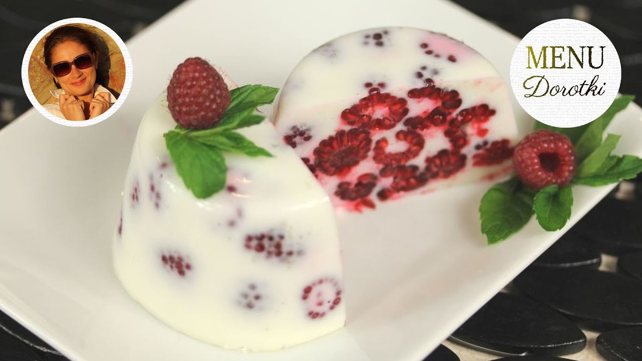 Deser jogurtowy z owocami. Deser bez cukru, słodki z natury. Smaczny i kolorowy. MENU Dorotki.
