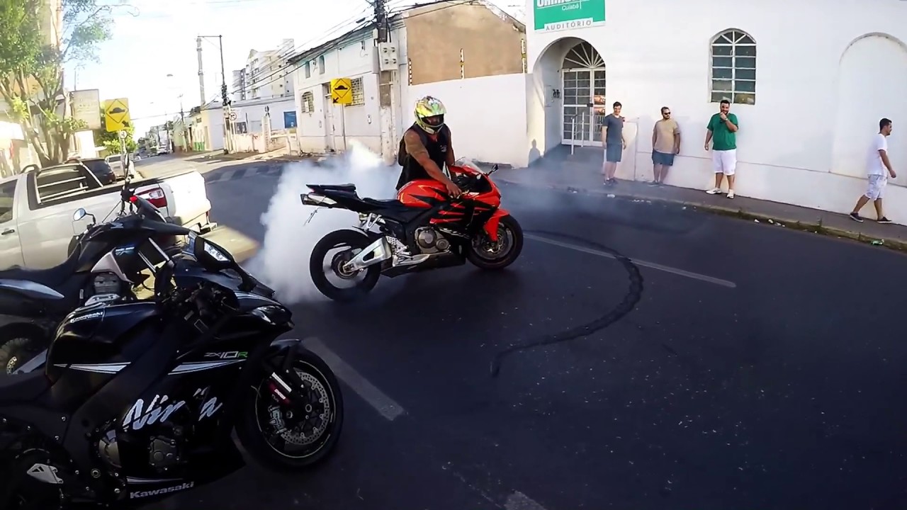 ZERINHO COM A CBR 600RR COM MAESTRIA