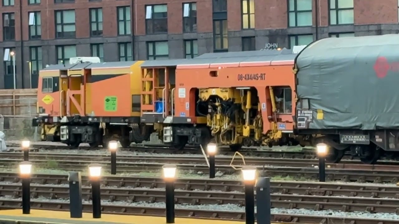 WORCESTER SHRUB HILL TRAINS 151125