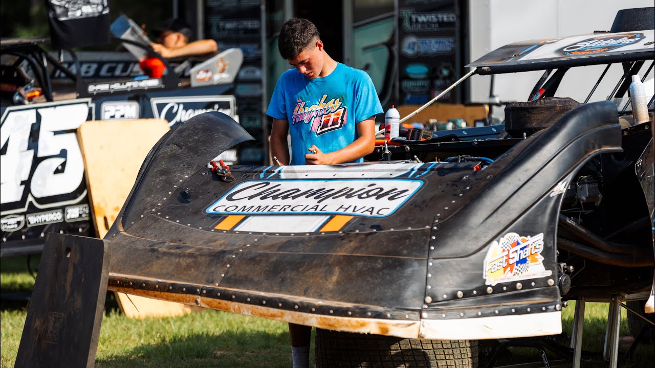 Fighting that “TEXAS HEAT” at 105 Speedway