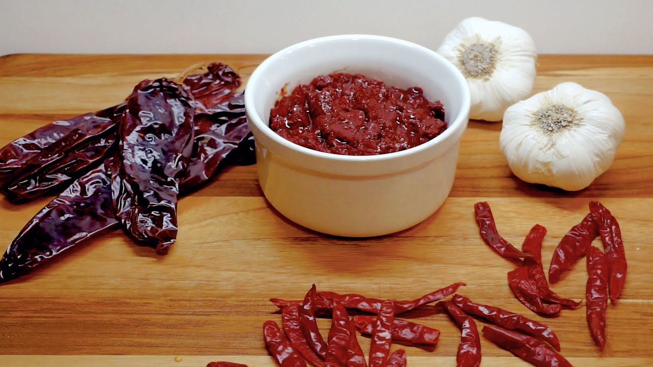 How to Make Harissa Moroccan Style #food #howto #viral #harissa #chili #spicy #moroccancuisine  #fyp
