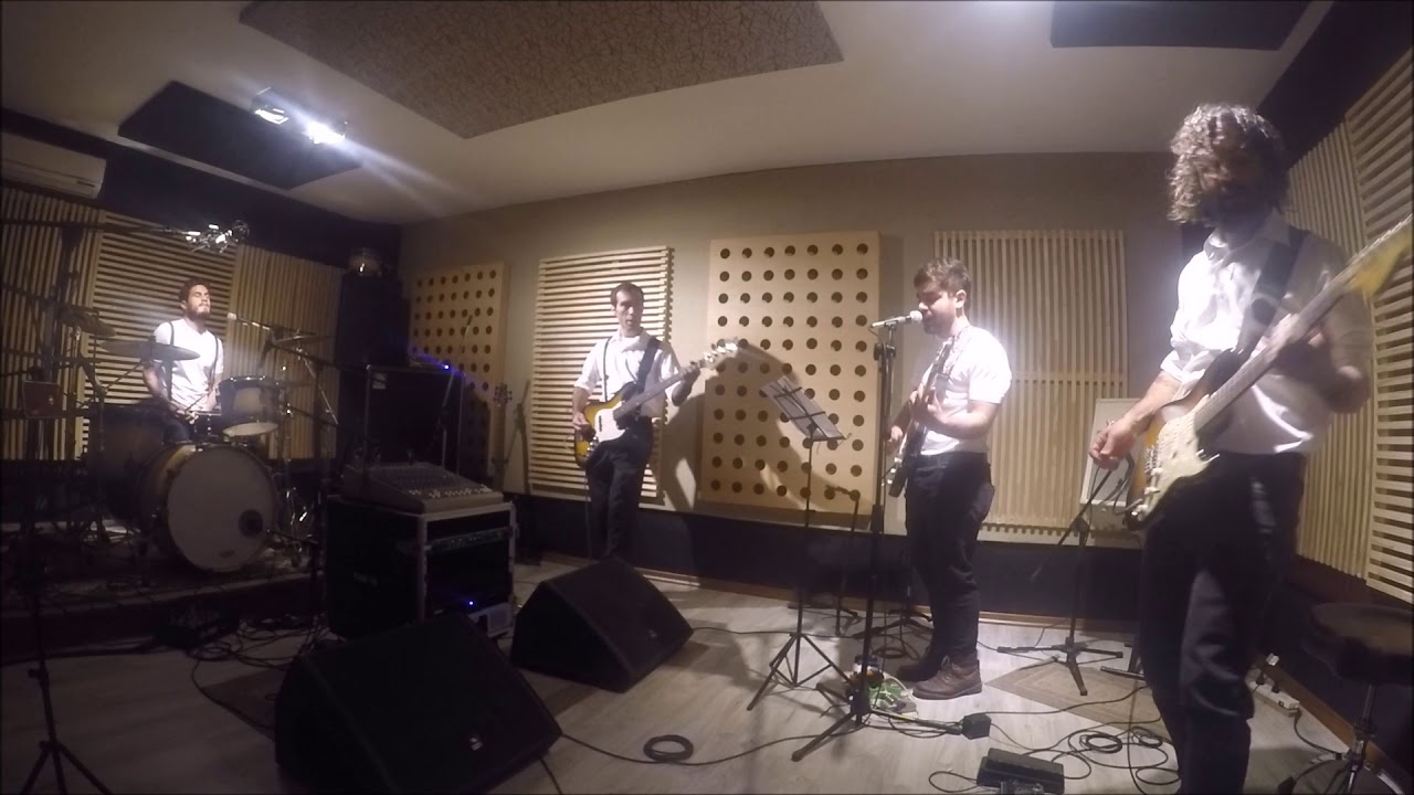 Teddy Picker + Crying Lightning (Arctic Monkeys) - This is it