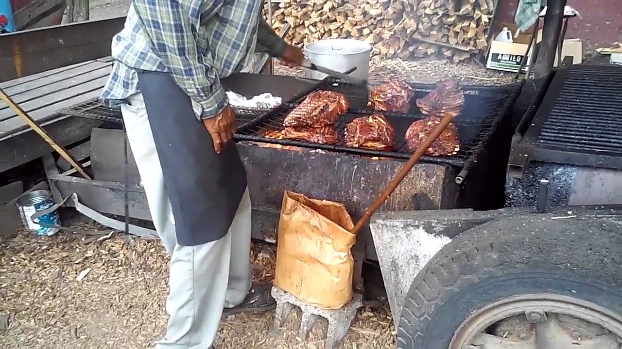 Curtis' Barbecue: The Ninth Wonder of the World