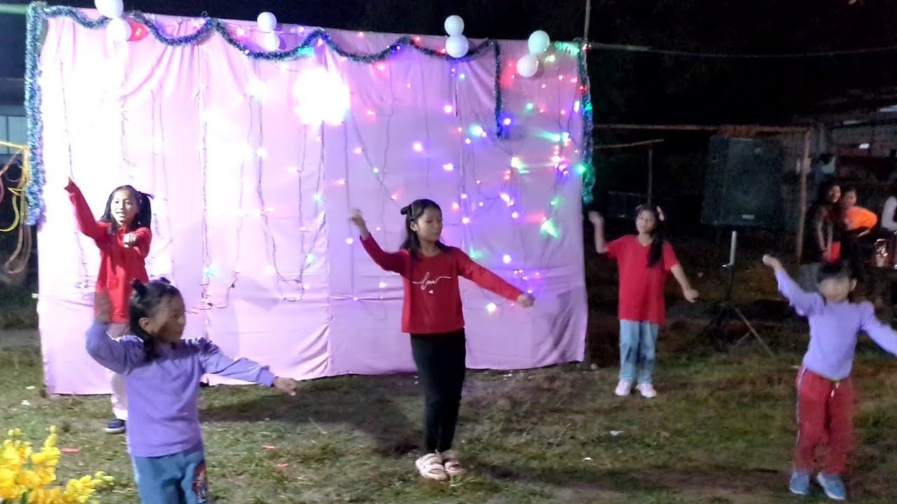 It's Christmas || Gospel Song || Dance by Gerizim English School students❤