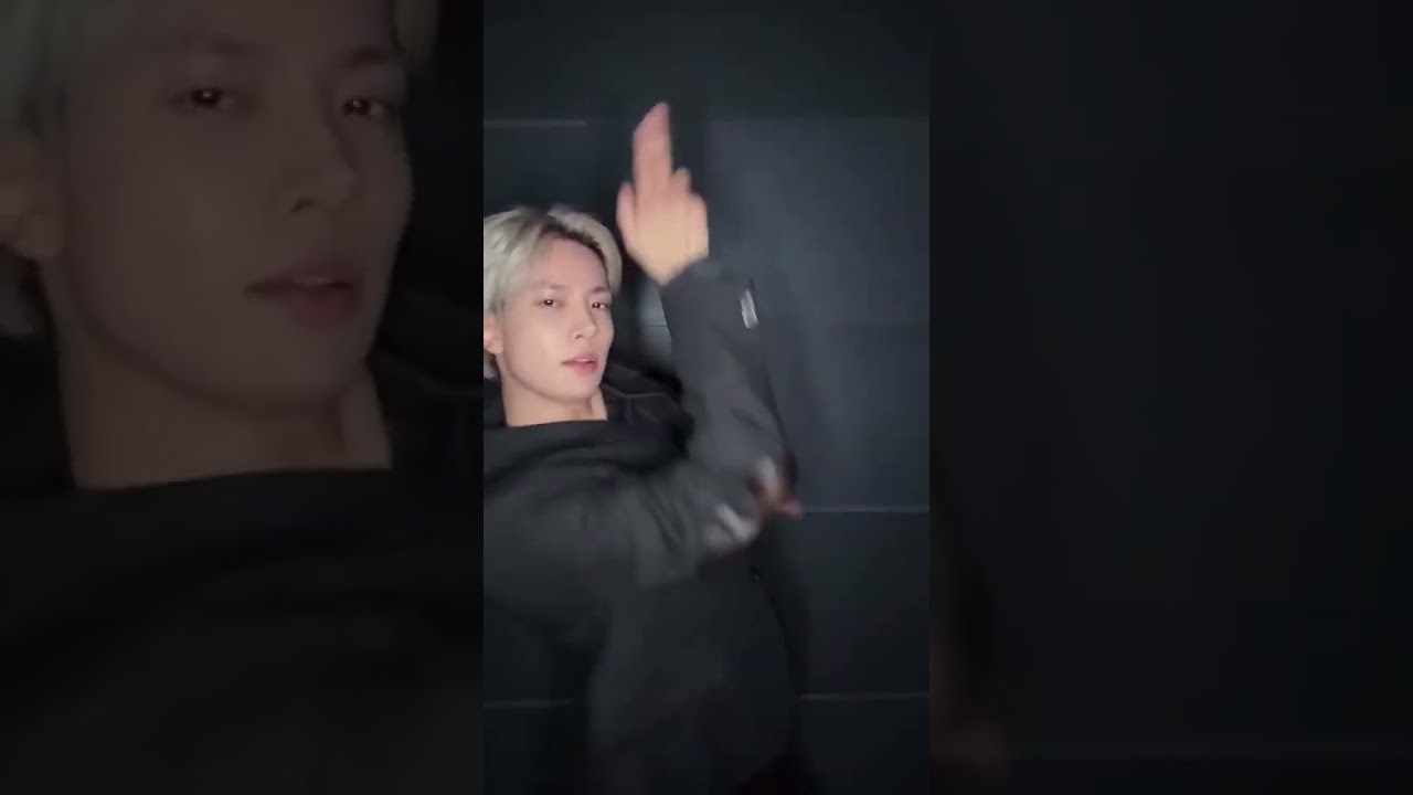 Heeseung's Knife version is actually killing me.🔪♡✿ 