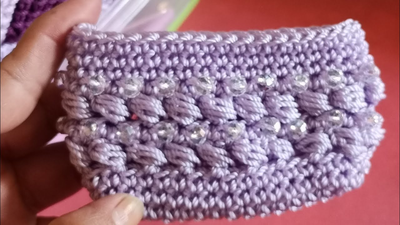 Monedero Tejido a Crochet en Punto Abalorio con Cristalitos