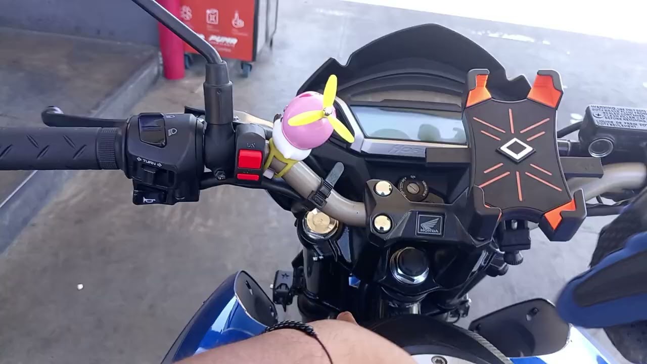 Si