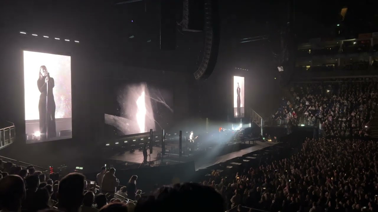 London Grammar live @ o2 arena London -Wasting my young years 14/11/24