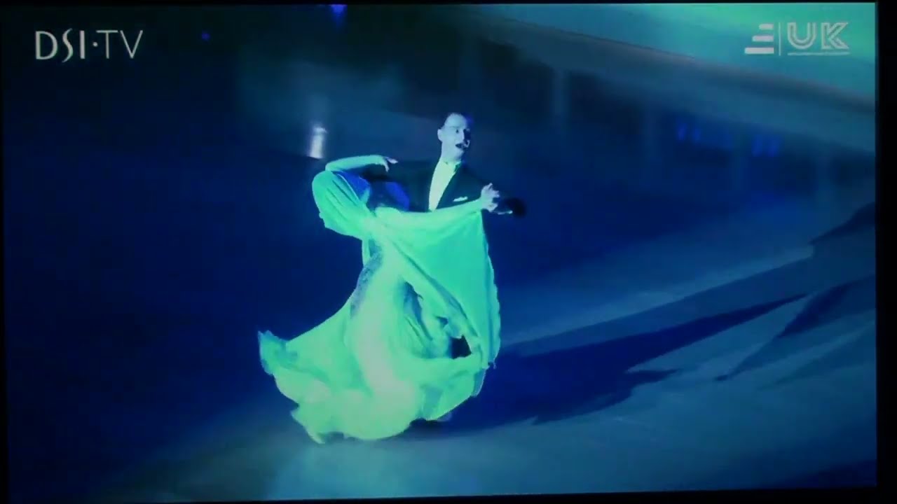 Le Michał & Jabłońska Sandra -  UK Open Championships 2022.Amateur Ballroom -Final -Presentation .