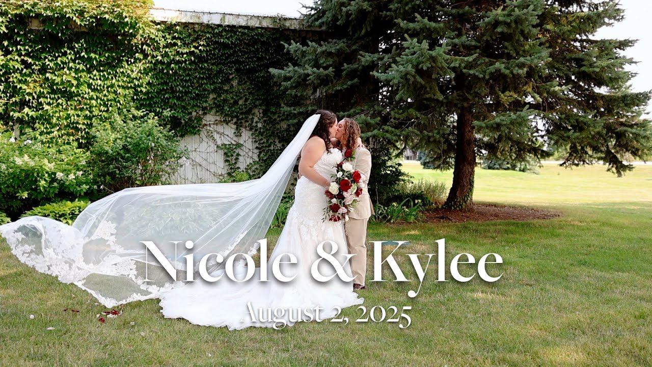 Nicole & Kylee’s Willow Ridge Wedding
