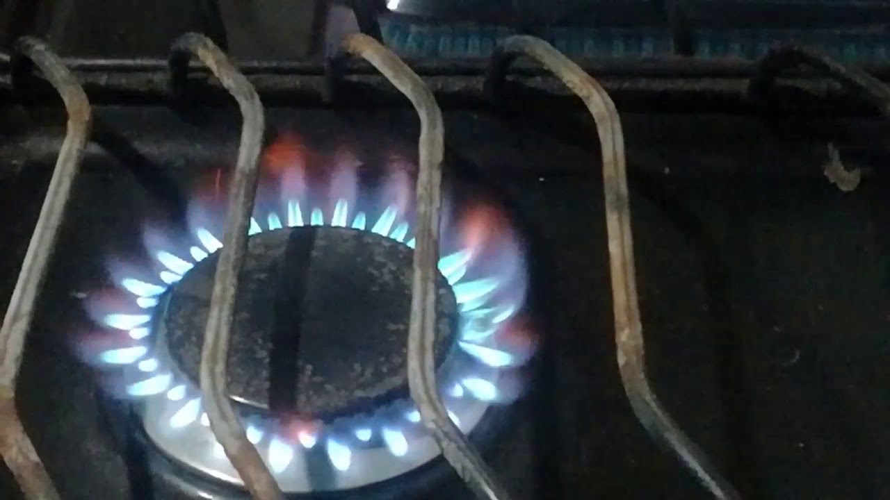 Estufa enciende con flama alta