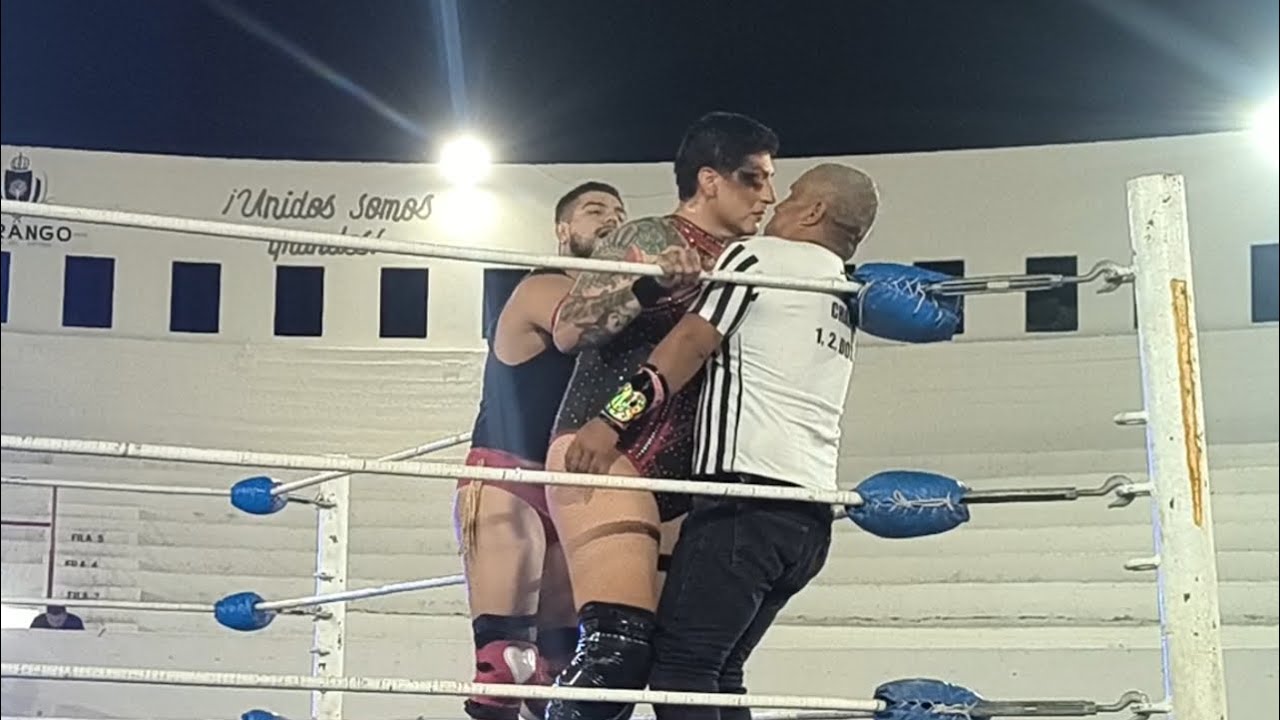Mamba y Sexy Andre VS Insólito y Blue Rocket (Plaza de toros Lerdo Durango) Lucha estelar.