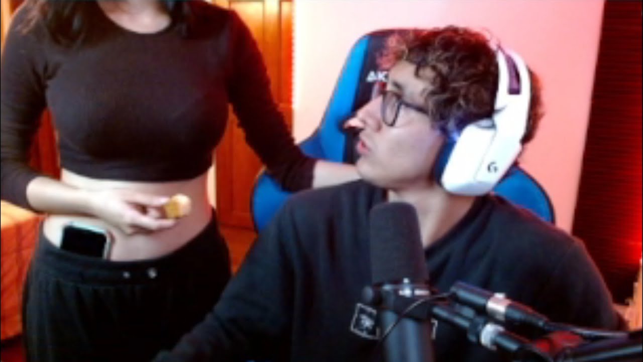 VALERIA ENCUENTRA A ANTHONY VIENDO DRAGONAS