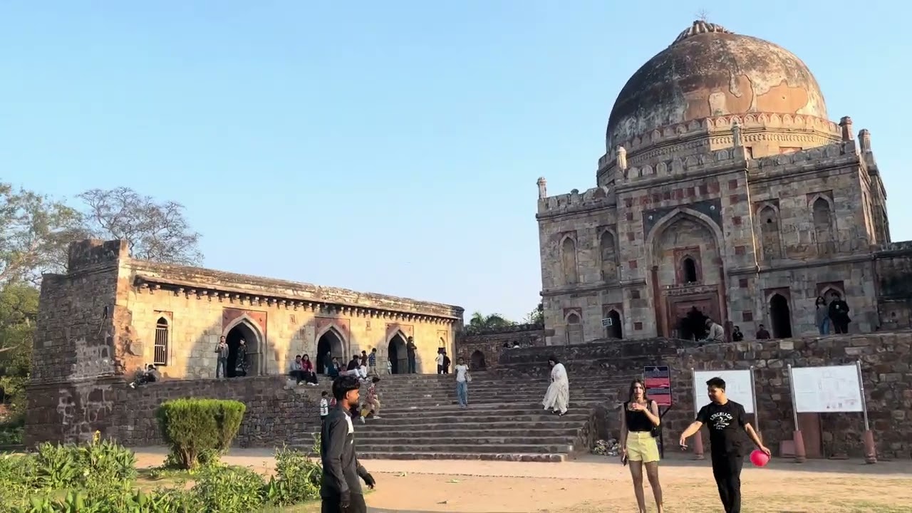 Lodhi garden uncut & raw