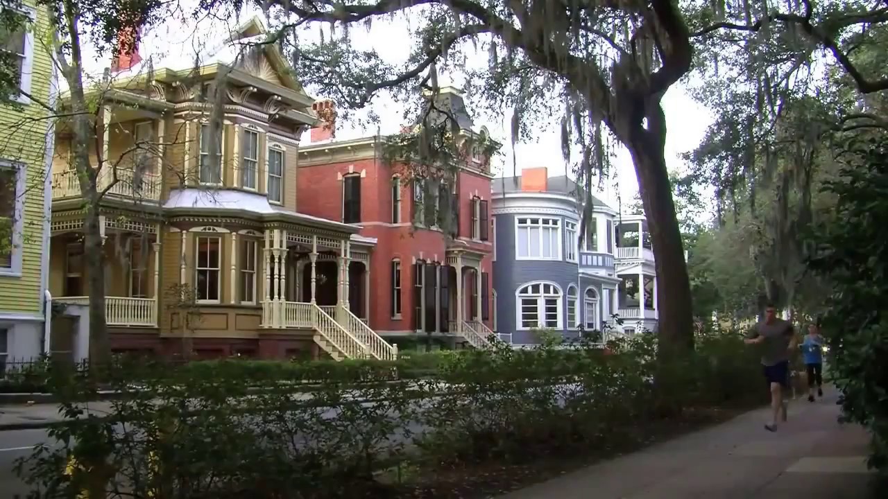 Life in the Historic District of Savannah GA
