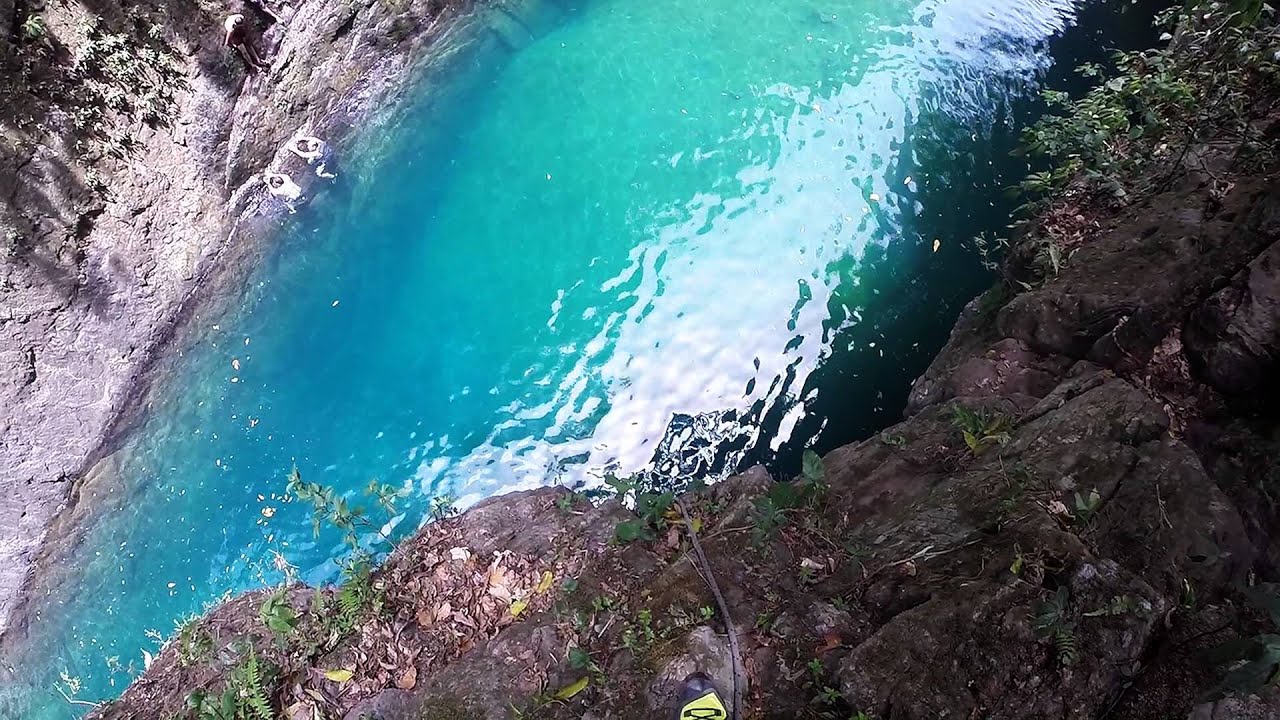 Charco Azul en Canyon San Christobal, Puerto Rico