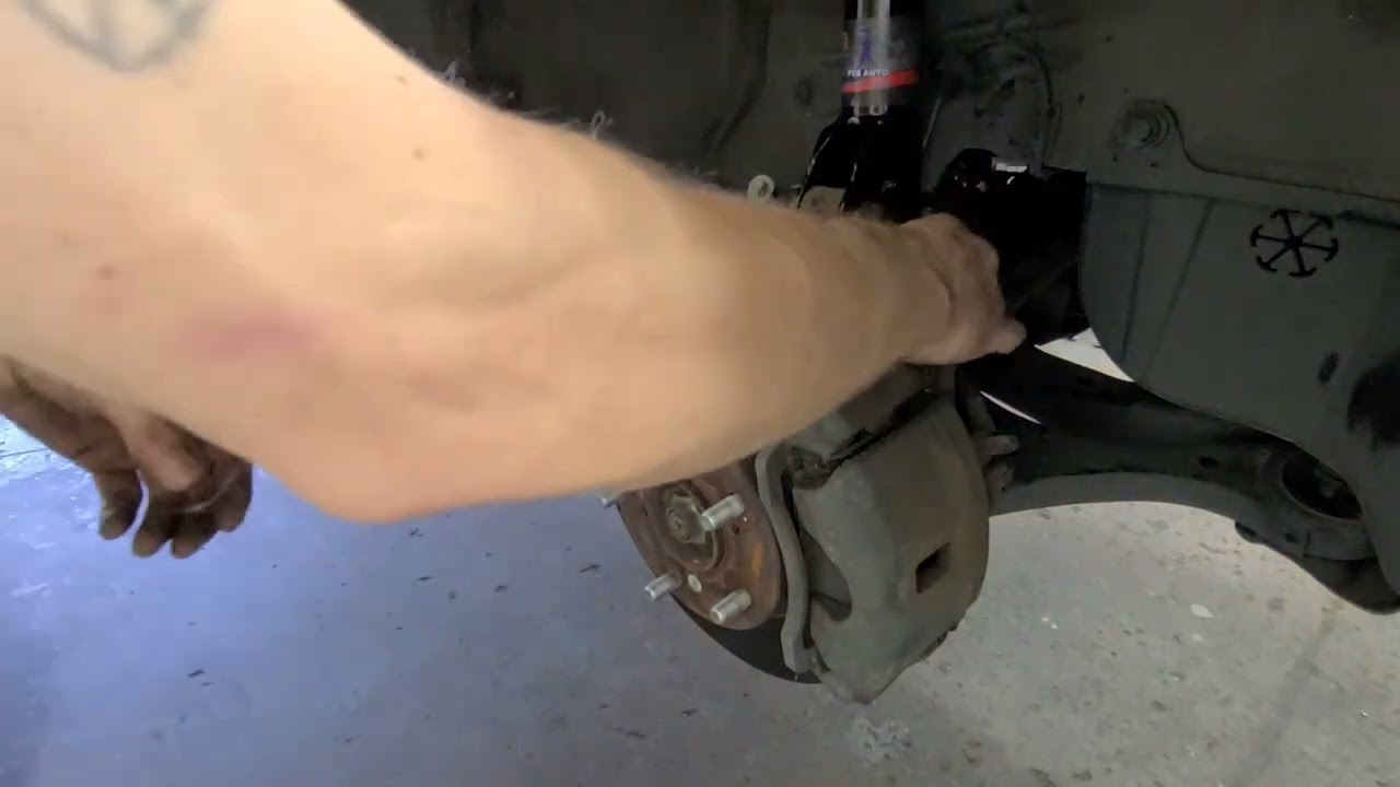 Front Strut Assemblies on a 2010 Honda Civic