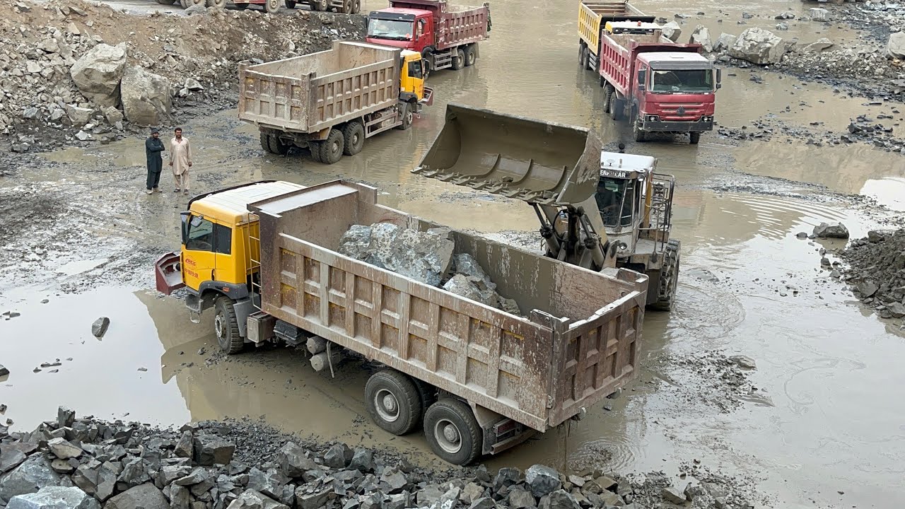 Caterpillar Loader Rock Loading | Dumper Truck & Trolley Worksite Action