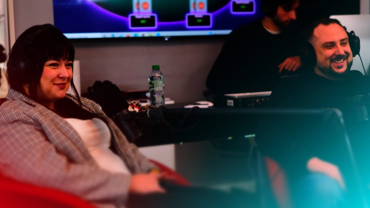 Gendarme, Croupier et fabriquant de testi*** en plastique, les 10 vies de Pauline et David !