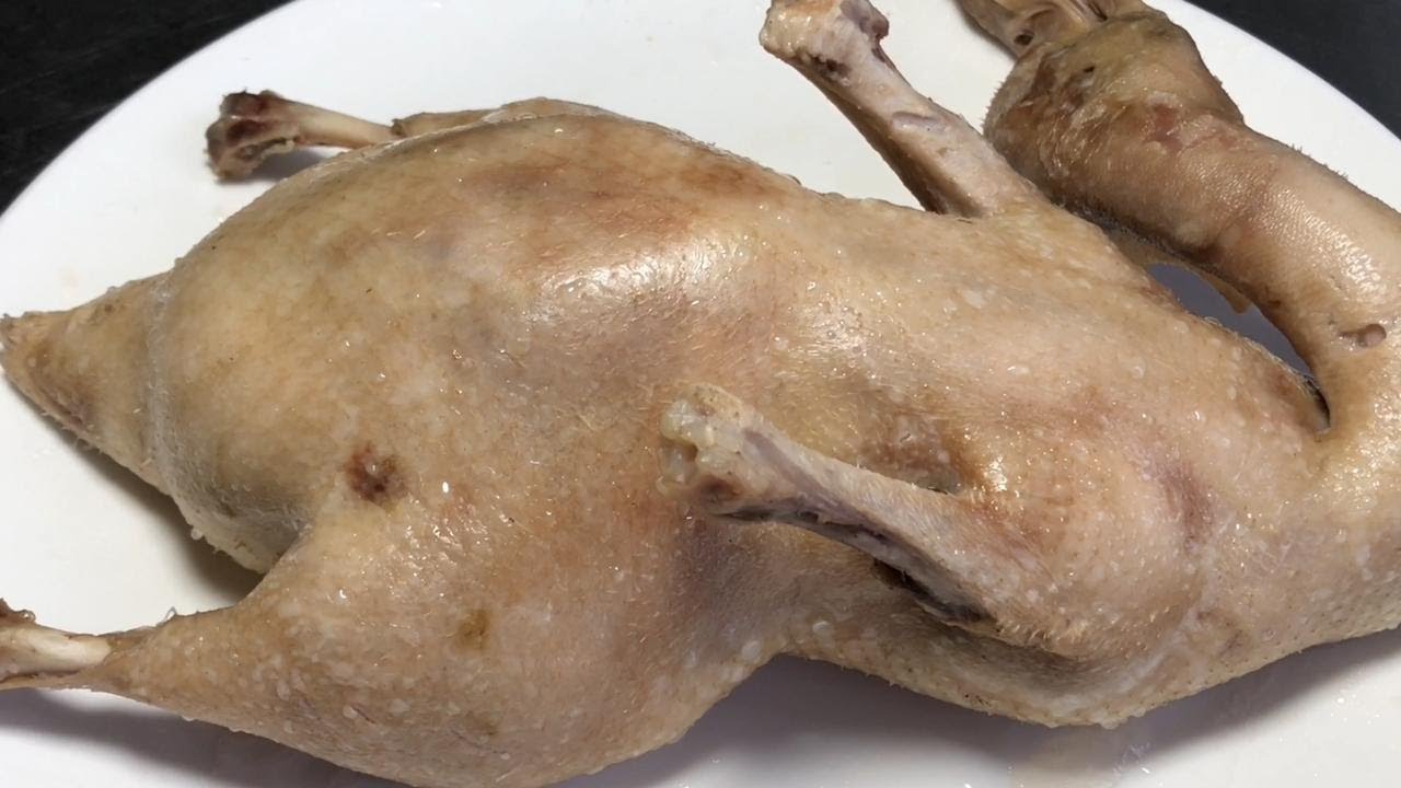 廚師長教你鹽水鴨的家常做法，步驟詳細，咸鮮適口香而不膩 【留意美食】#鹽水鴨 #鴨