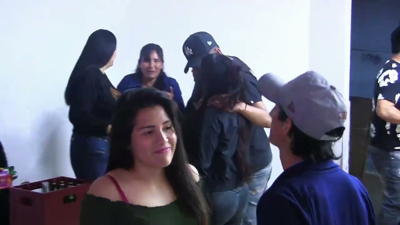Mix serrana mía-Juancito calderon(FELIZ 1ER ANIVERSARIO PELIGRO EL ANIMADOR DE LOS BARRIOS) 