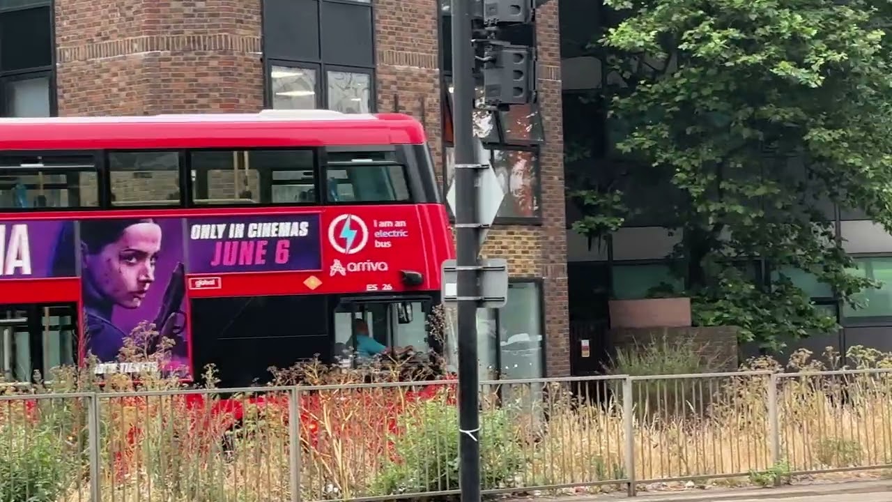 Wright StreetDeck Electroliner Arriva London ES26 LV23EYR Route 250 West Croydon