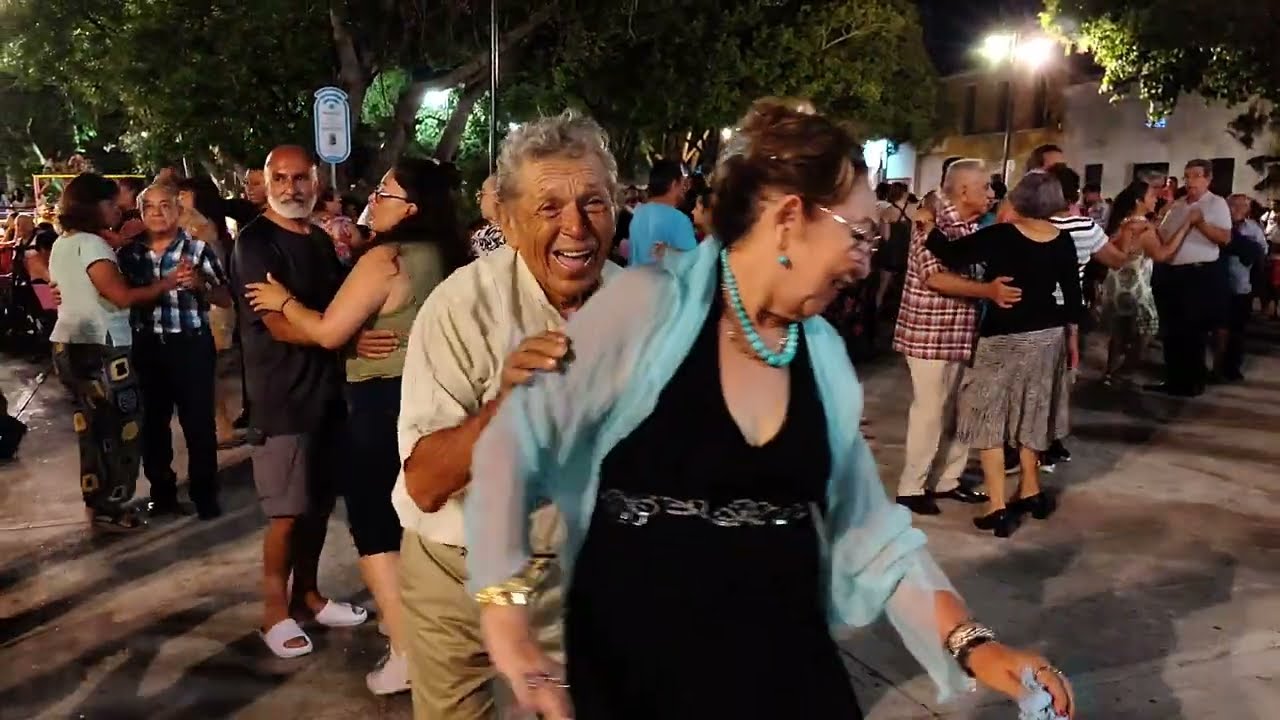 Baile en el Parque de Santiago, 22 de JULIO 2025, M&eacute;rida Yucat&aacute;n. Video 2. 
