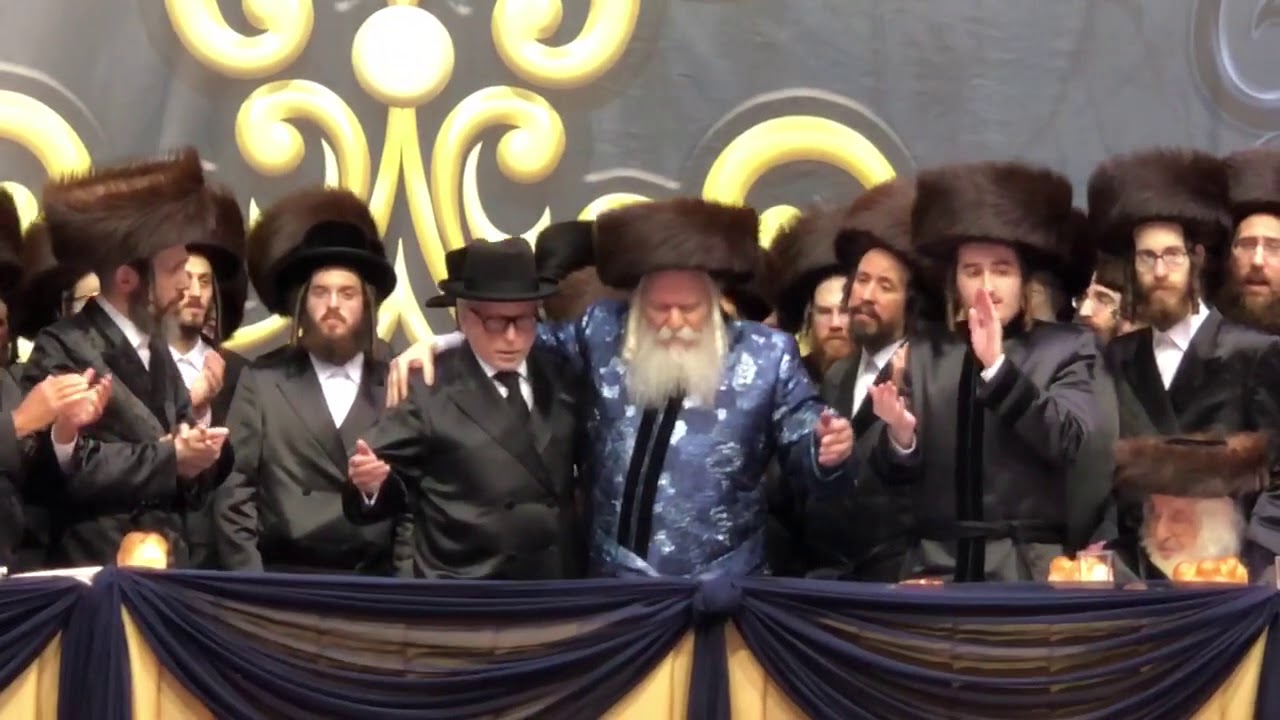 Bobov Ruv Dancing with Hanugid R’ Izzy Englander at the Grand Bobov Wedding