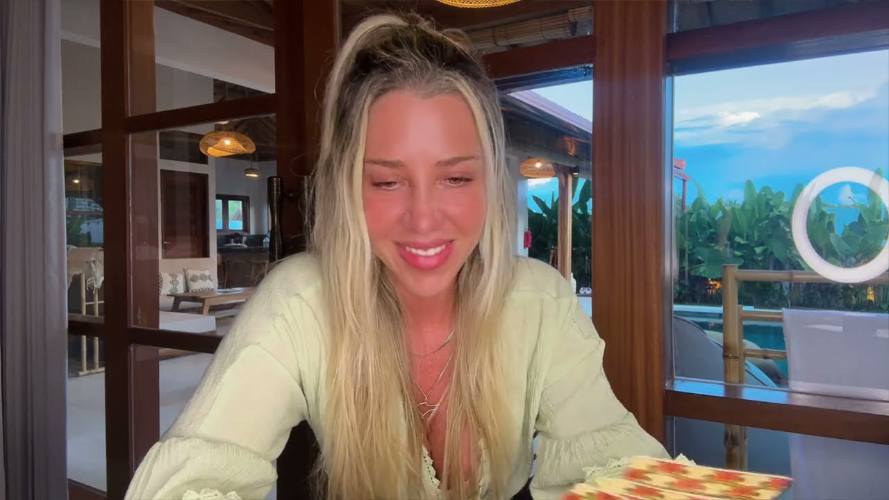 GÊMEOS ♊️ Alguém tem algo para lhe entregar. Movimentos positivos acontecem nos bastidores.