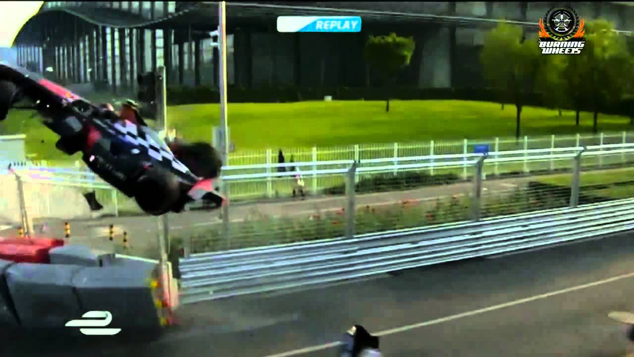 Formula E  Nico Prost and Nick Heidfeld HUGE CRASH // TREMENDO ACCIDENTE