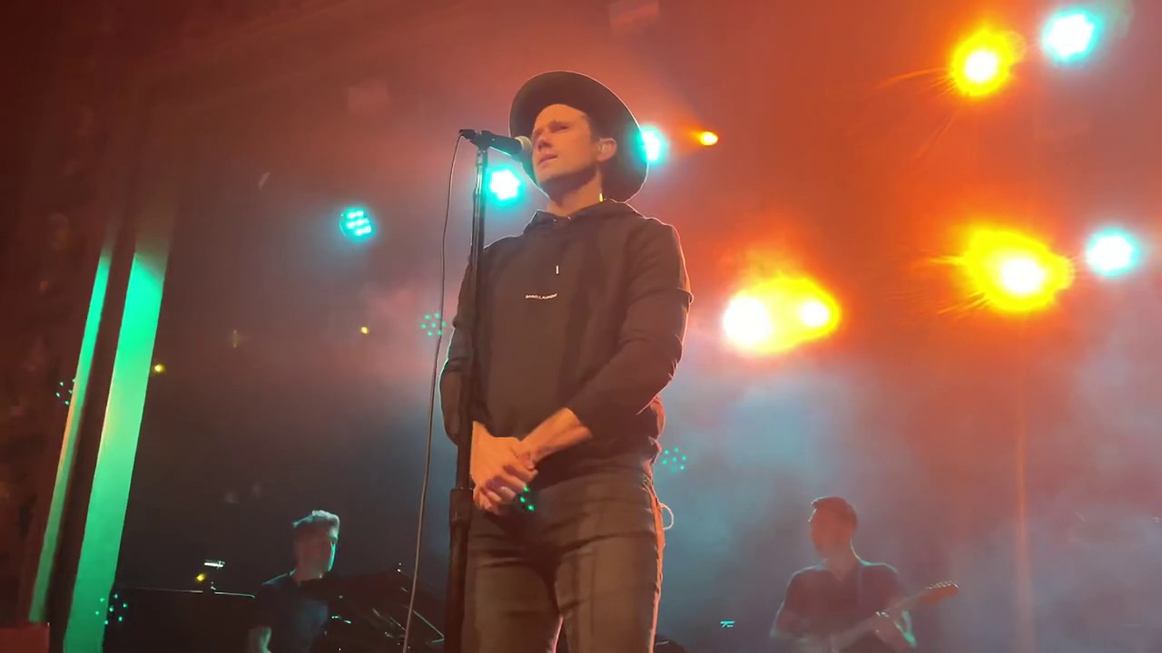 Aaron Tveit @ Webster Hall (5/29/2019) “Use Somebody” / “Youngblood”