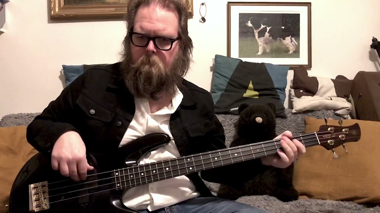 Kristoffer Helle - Toto - Till the End - Bass