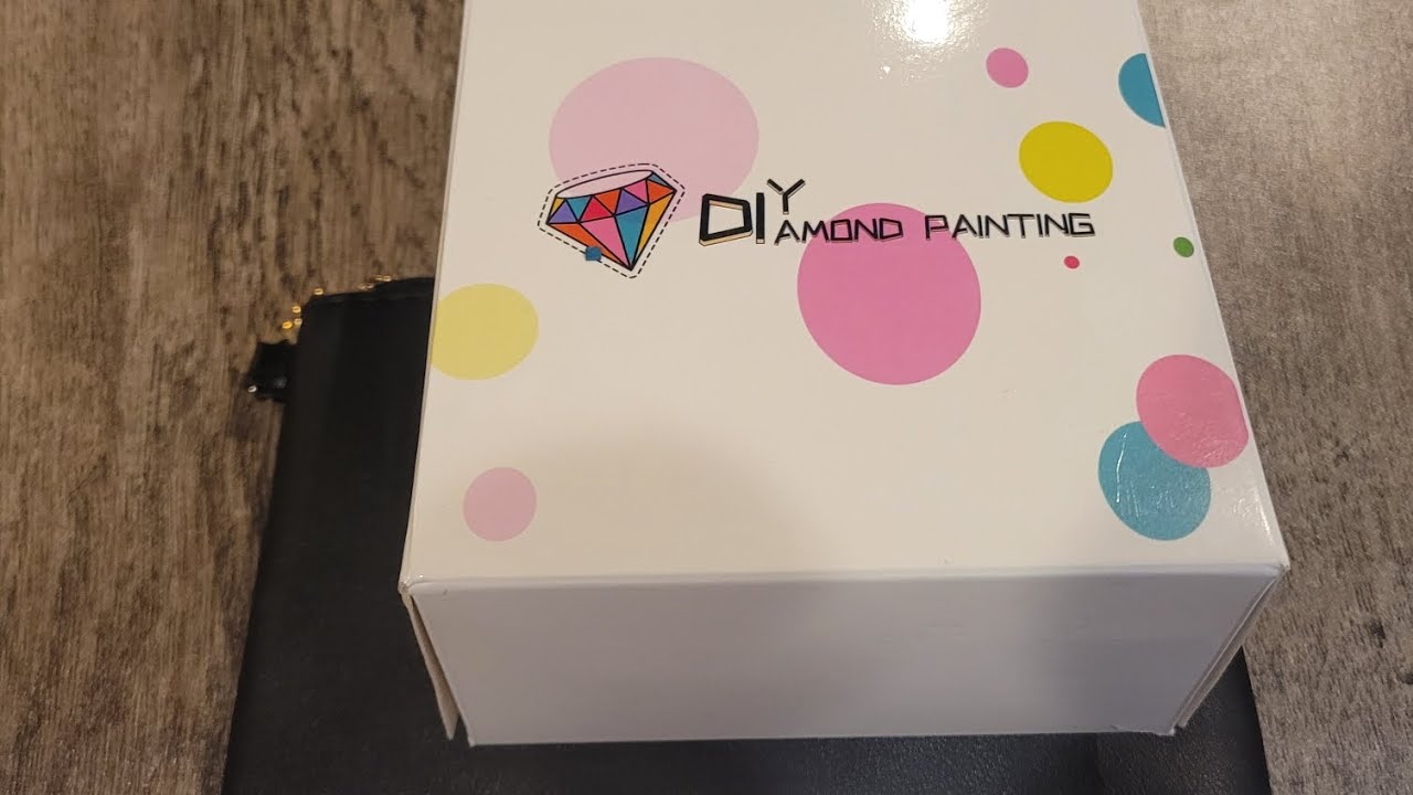 Diamond Painting unboxing - some small, budget friendly projects