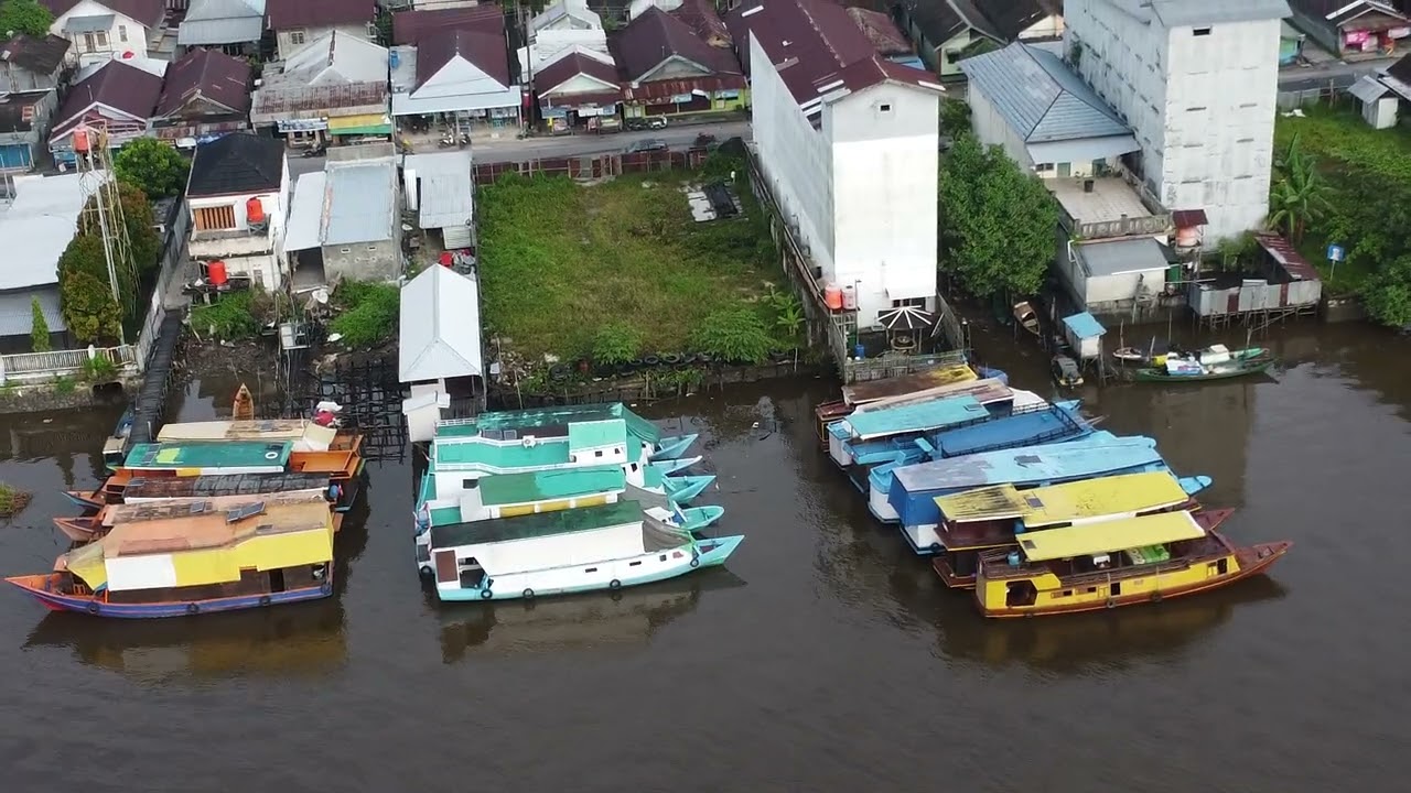 PERSIAPAN KAPAL PELNI KM LAWIT  BERANGKAT MEUJU KE PELABUHAN TANJUNG EMAS SEMARANG 