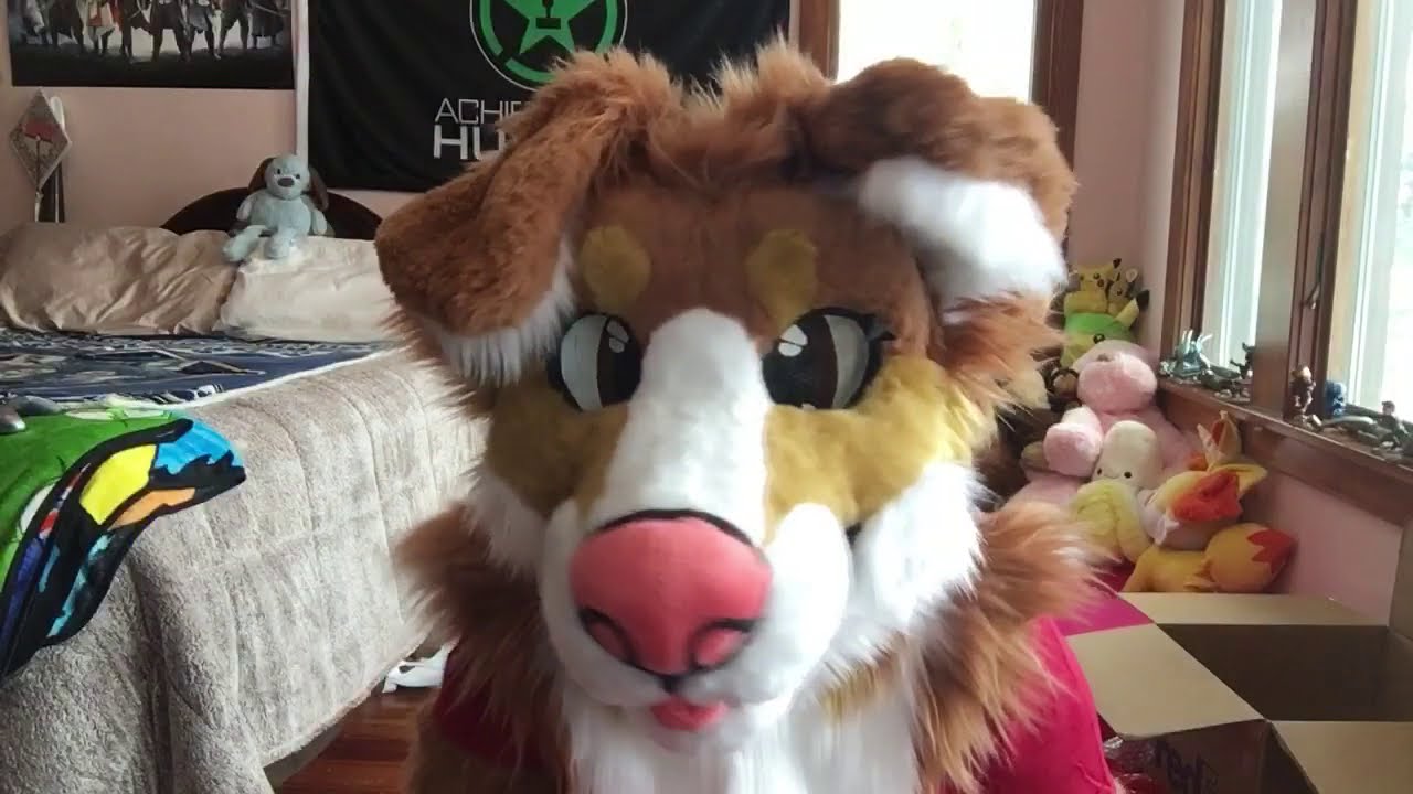 CFStudios Aries fursuit unboxing and suit up!