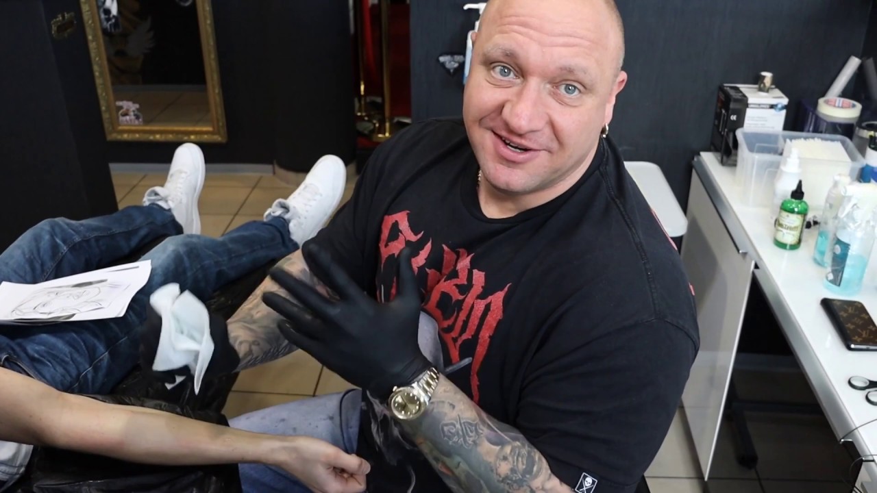 Realistic Portrait Tattoo tätowiert von David Taute