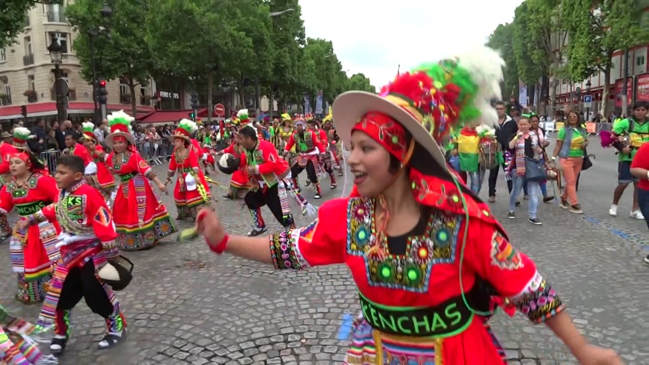 Bolivian Carnaval Dance Tinkus en PARIS 2nd july 2017