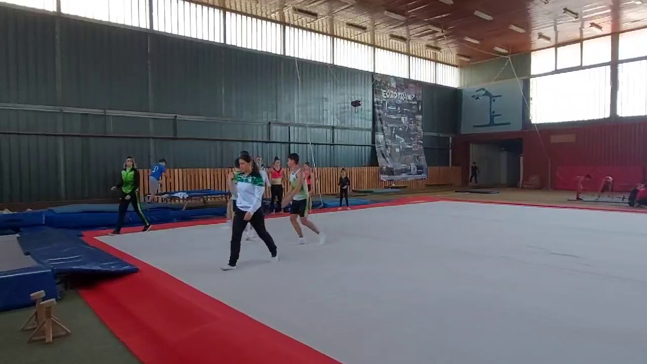 Деца акробати от Бургас с призив: Помогнете ни да отидем на Световното в Женева (Видео 3)
