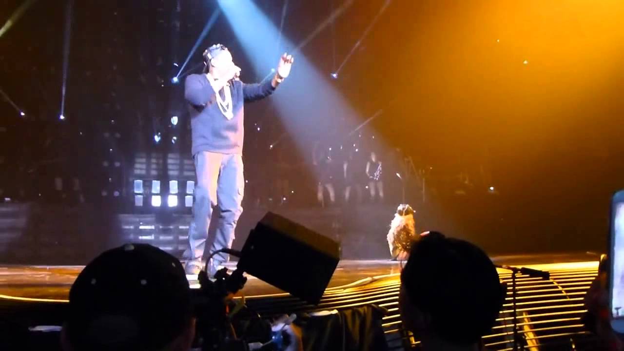 Beyoncé - Diva | Bow Down (Legendado) | Tom Ford feat. Jay Z - Mrs Carter Tour Brooklyn HD