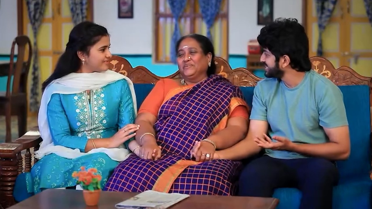 கதிரும் ராஜியும் எதுக்கு முன்னாடி எப்டி சண்டை போட்டுட்டு இருந்திக இப்போ என்னடான லவ் பண்ண ஆரமிச்சிடிக