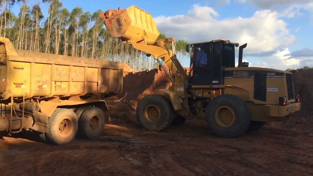 Pa carregadeira Caterpillar 938g 