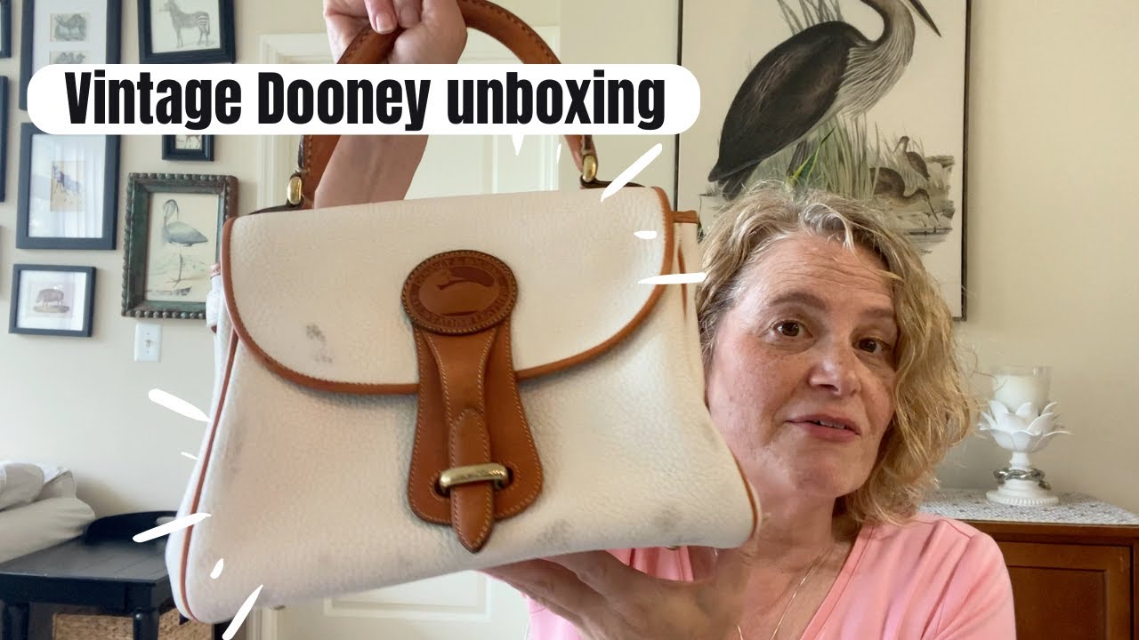 Vintage Dooney and Bourke Essex Handbag R99 Unboxing 