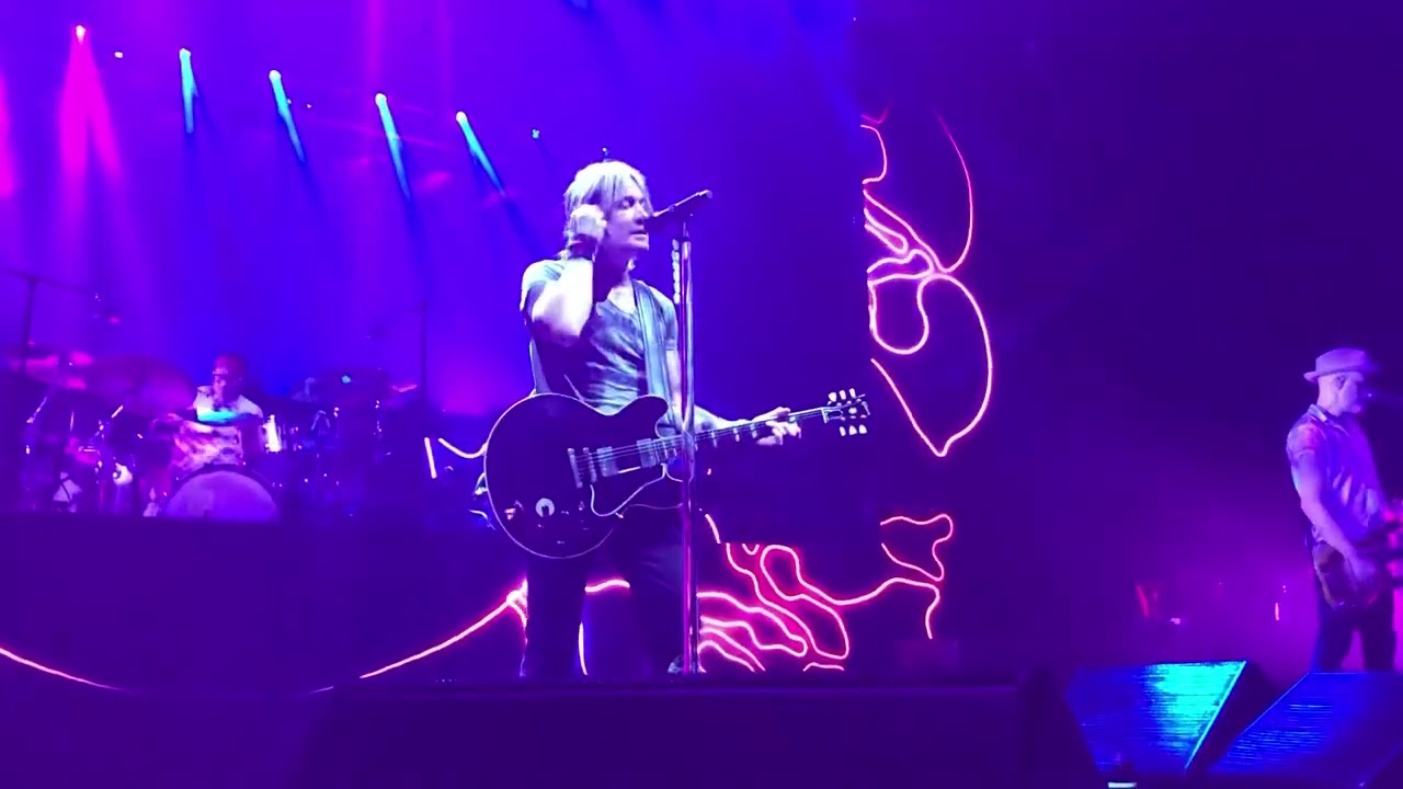 Keith Urban- Parallel Line- London U.K.- 7.5.2022