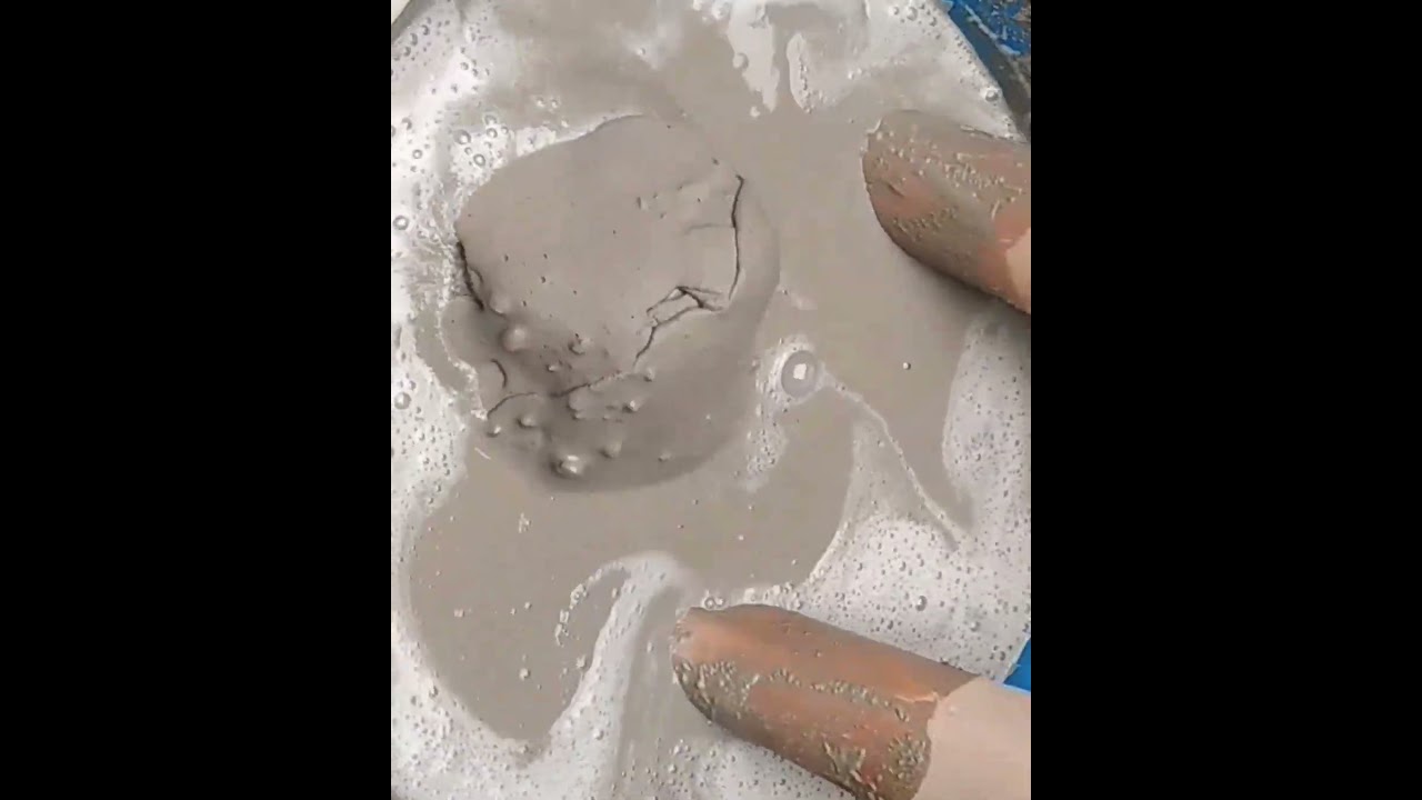 Pure Cement Dipping Crumbling  