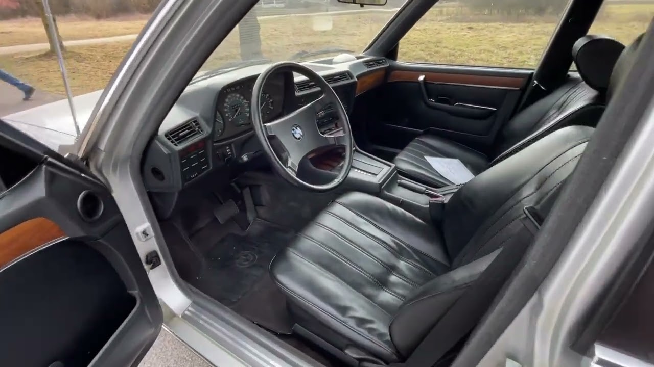 BMW 735iA (1981) – Walkaround, Interior & Engine