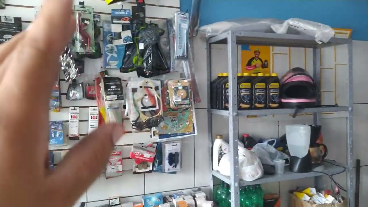 Moto peças mostrando um pouco mais...