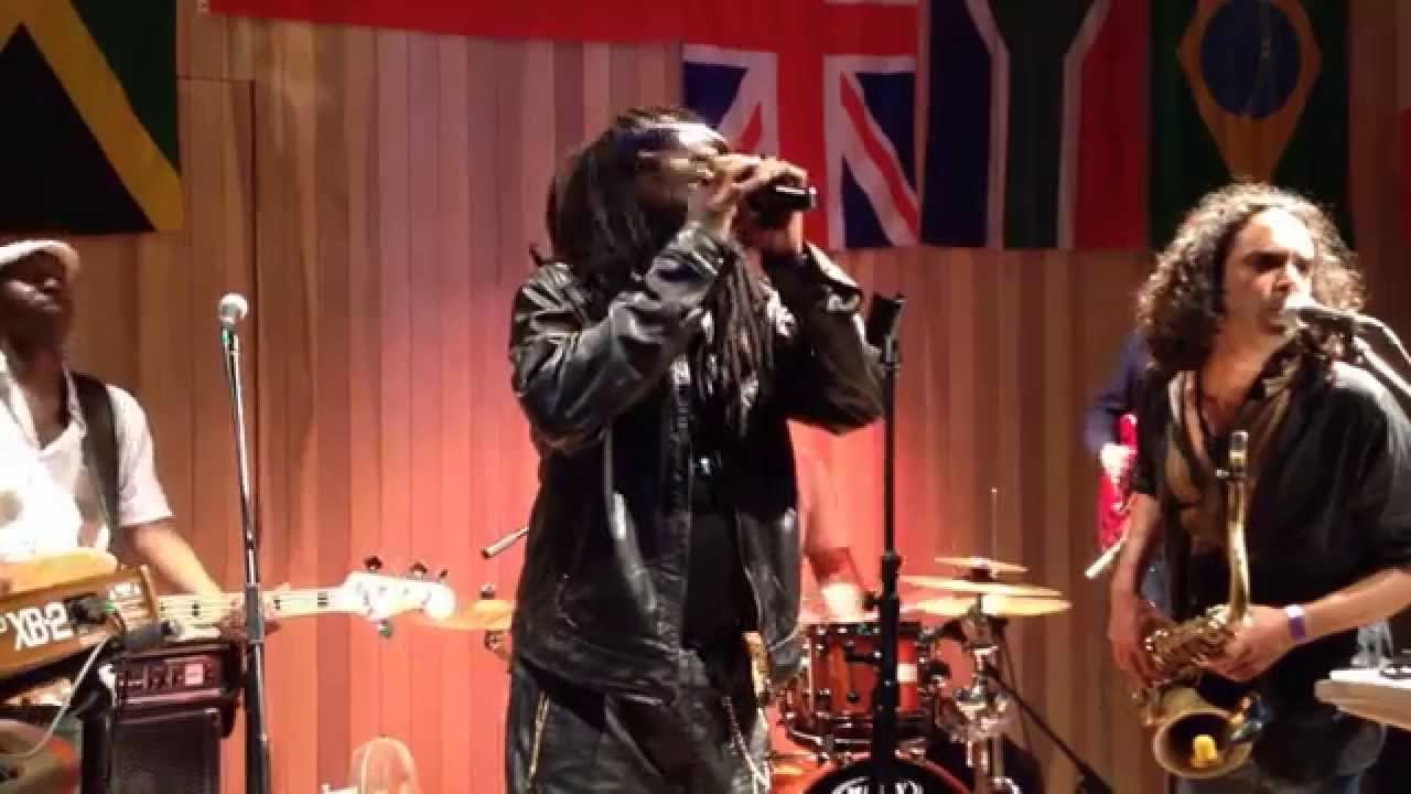 Cornell Campbell - Jah Jah Me Horn Yah