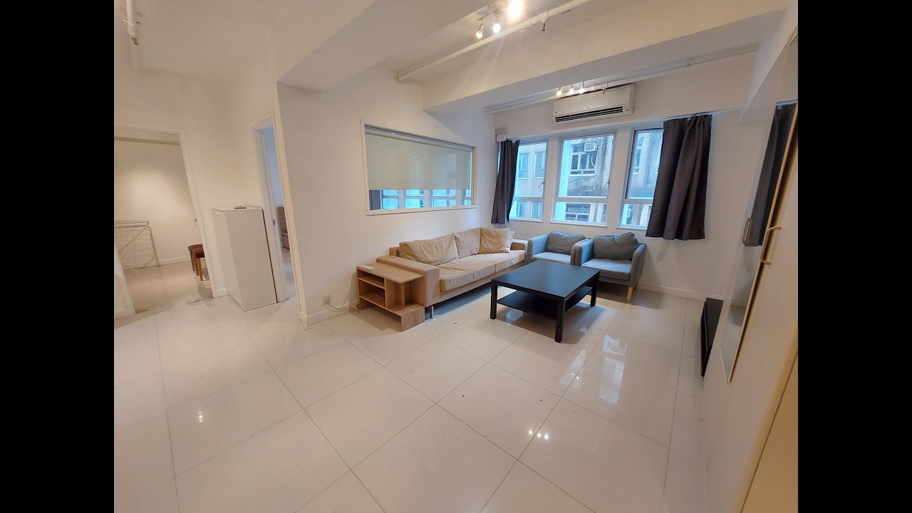 Sheung Wan $31,000 gross around 1,180 sf. 2 bedroooms, Mercer Street, with lift, pets friendly